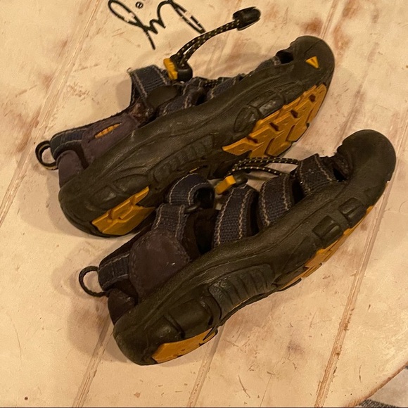 Kid's Keen Newport Sandals/Water Shoes - Picture 4 of 8
